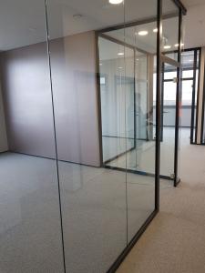 BUDYNEK BIUROWO MAGAZYNOWY - Inwestycja na etapie procedury odbiorowej. Kamiński generalny wykonawca obiektów kubaturowych Wrocław, Opole, Skarbimierz, Ujazd, Praszka, Kluczbork, Namysłów, Jelcz-Laskowice, Wołów, Brzeg Dolny, Syców, Wałbrzych, Żarów, Świdnica, Górny Śląsk, Dolny Śląsk.