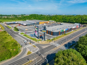 park-handlowy-po-dawnym-tesco-przy-ul-chorzowskiej-w-bytomiu-12