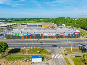 park-handlowy-po-dawnym-tesco-przy-ul-chorzowskiej-w-bytomiu-14